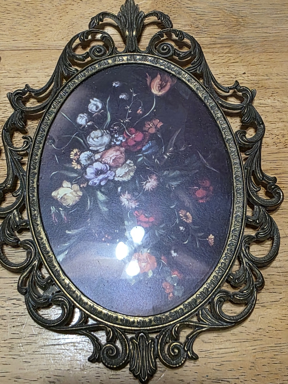 2 Ornate Antique-Style Oval Floral Wall Art in Brass